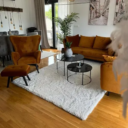 Sky Aslan Apartman *
